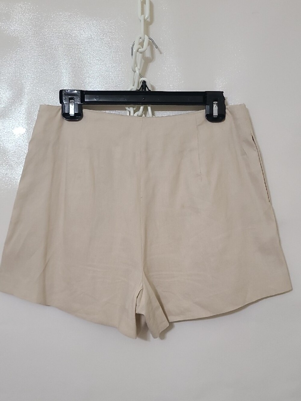 Antonio Melani Women's Cream Linen Blend High-Waist Shorts - Size 6 - Picture 7 of 11